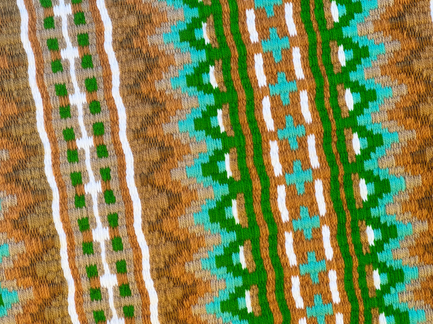 309 oversized saddle blanket Bright Kelly green white caramel tan soft turquoise matter metallic copper