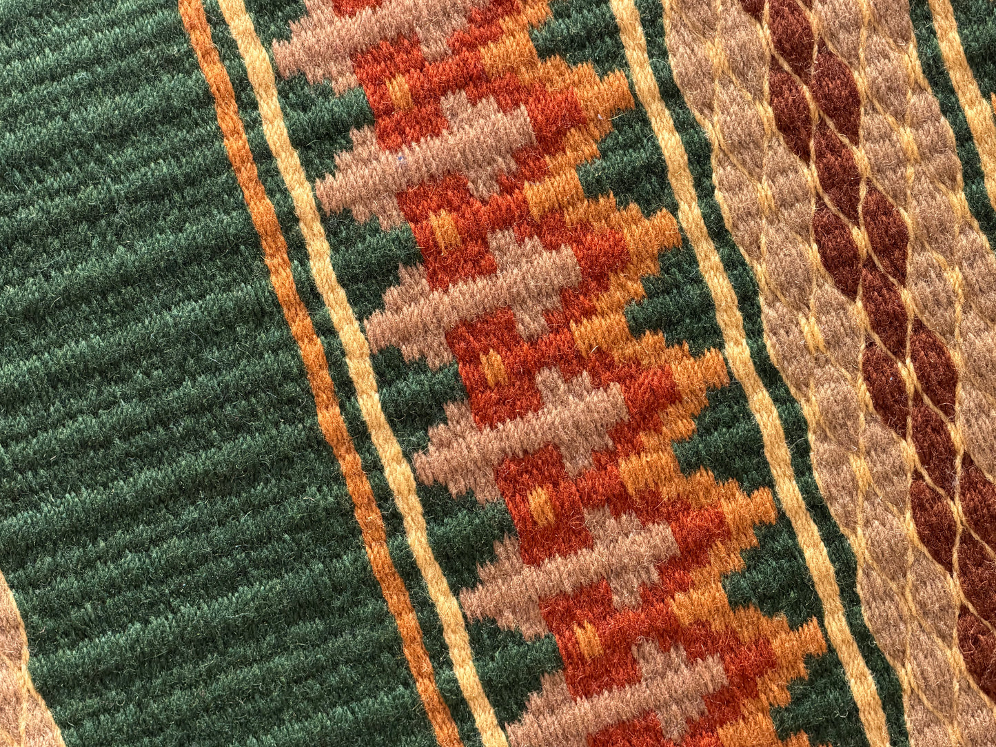 B620 Oversized Saddle Blanket Hunter Green, Rust, Indian Tan, Sheep Skin, French Tan, Chestnut Brown