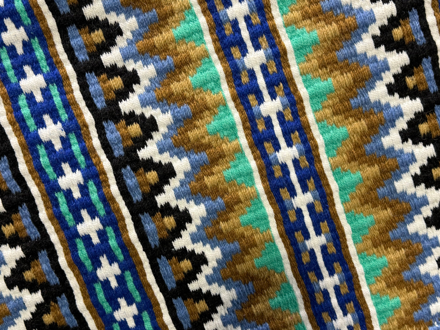 B601 Oversized Saddle Blanket Black, White, Royal Blue, Mint Green, Indian Tan, Sheep Skin, Periwinkle