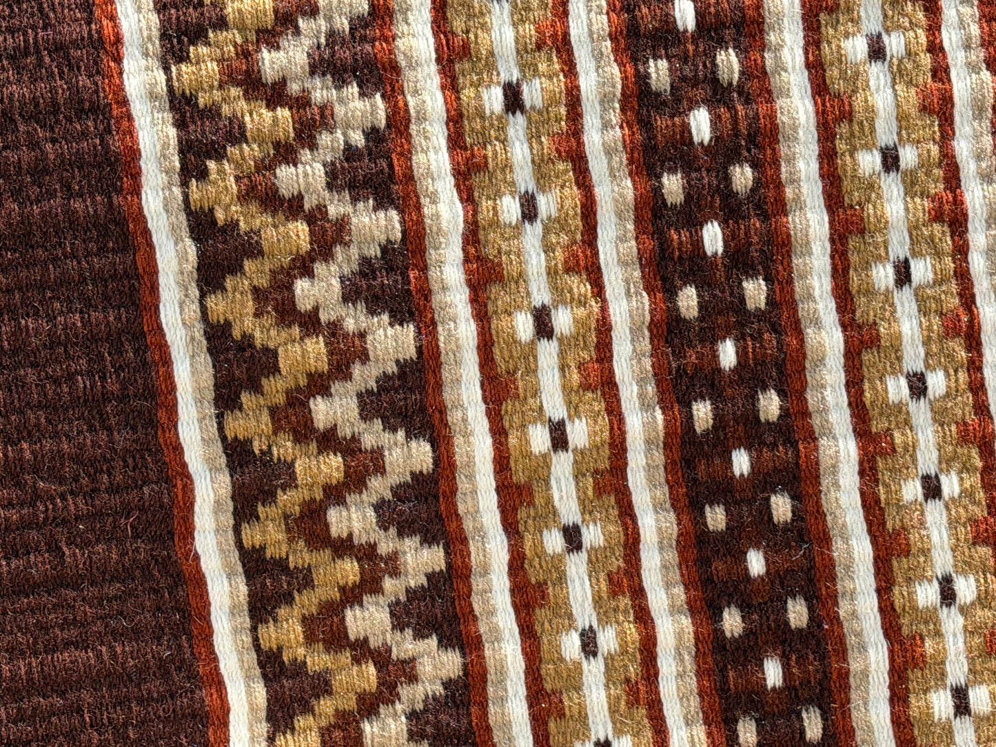 B504 Oversized Saddle Blanket Chocolate Brown, Indian Tan, Sheep Skin, Rust, White