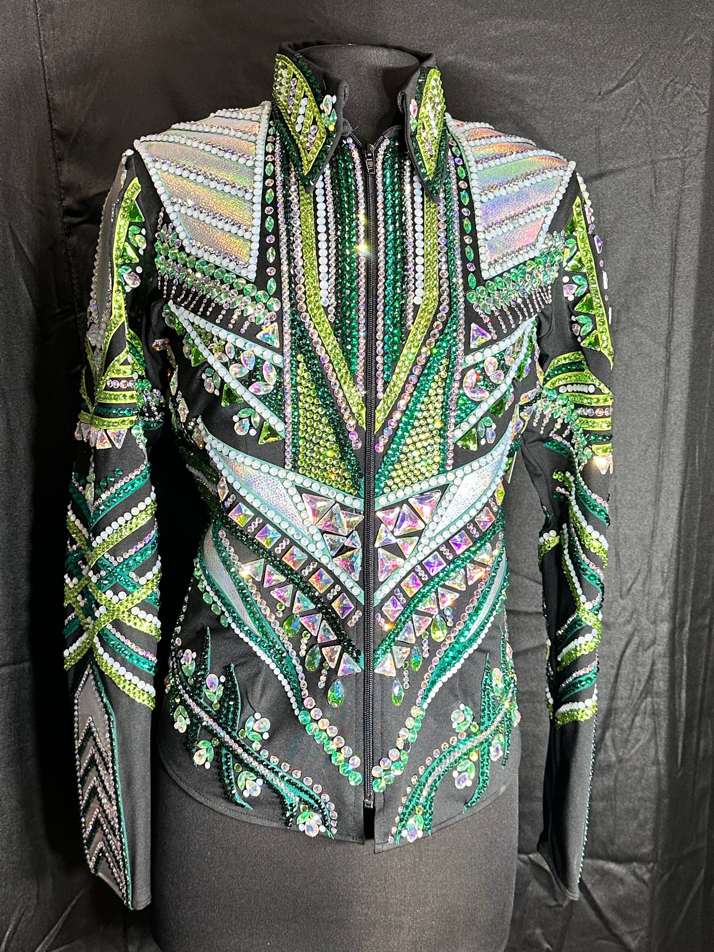 Size Large showmanship jacket black and different shades of green!