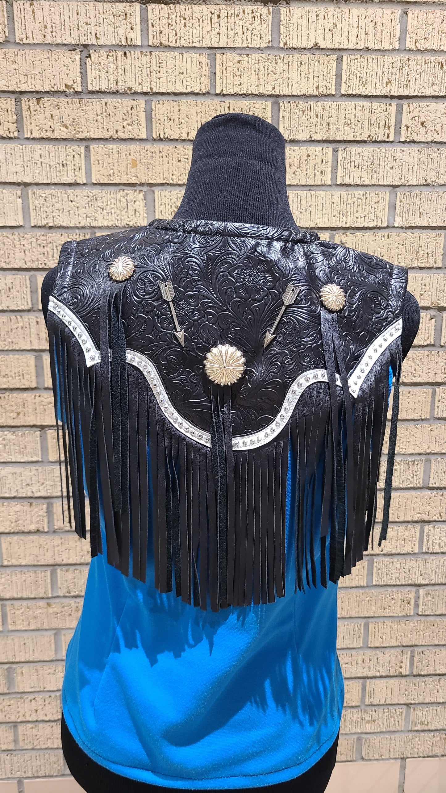 Size medium retro Ranch style vest black and teal