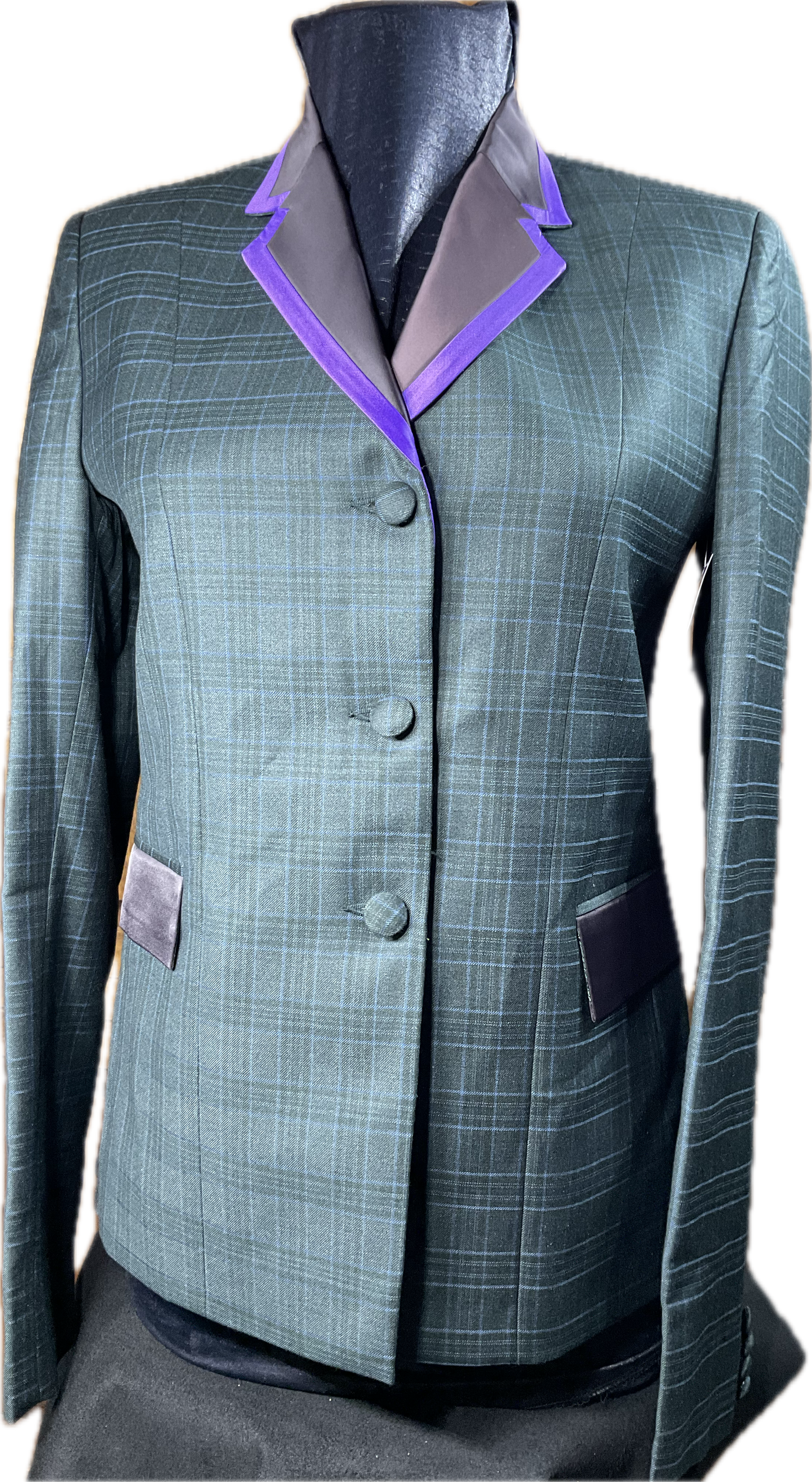 *32 Bust* Hunter green plaid with purple trims. Hidden zipper behind the buttons.