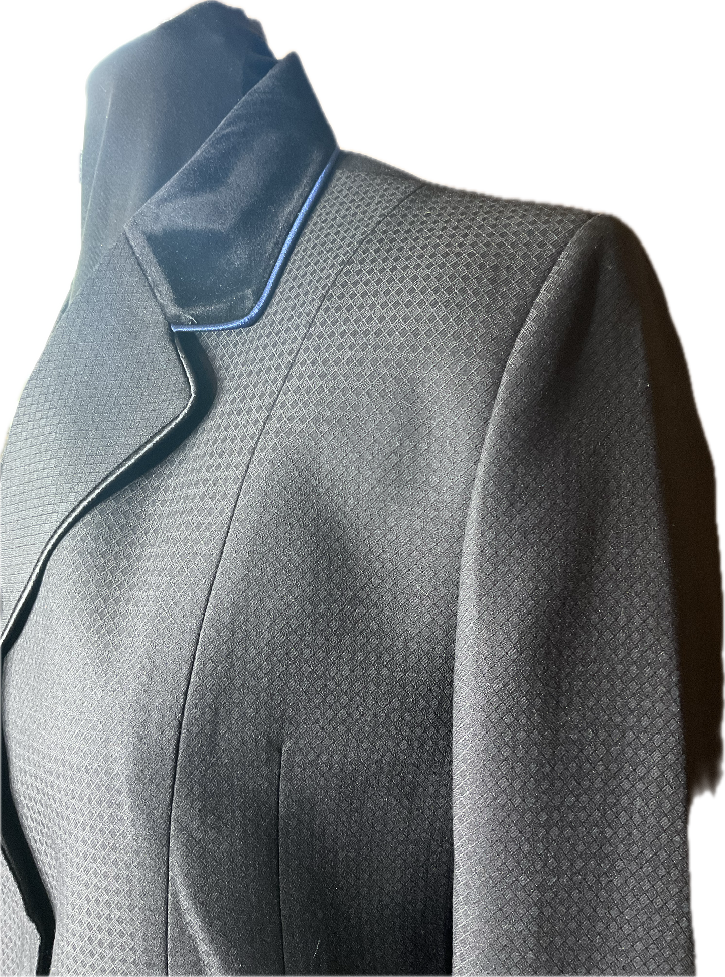 *36 Bust* Black mini diamond print with navy piping. Hidden zipper.