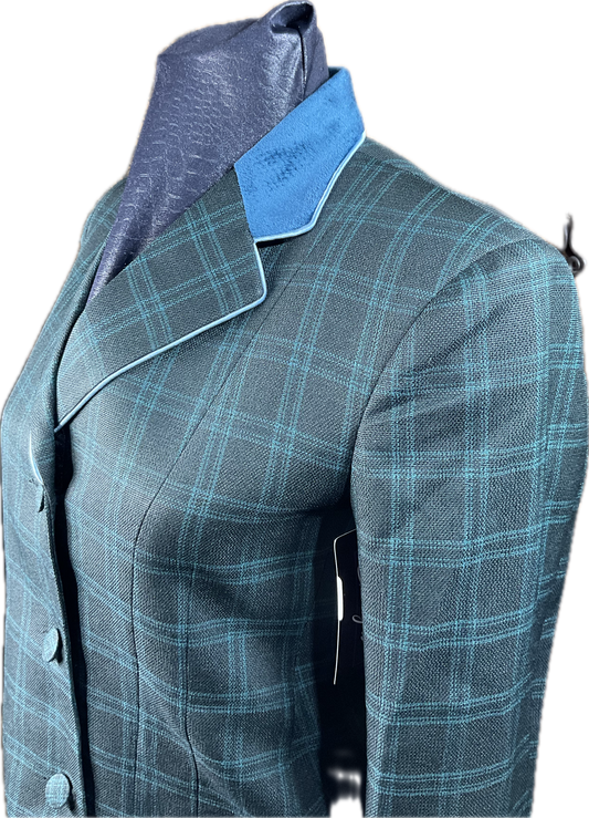 *32 Bust* Hunter green plaid with pale blue trims. Hidden zipper behind the buttons.