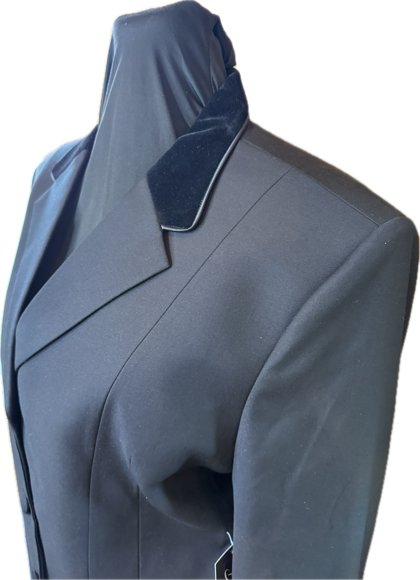 *42 Bust* Black Classic