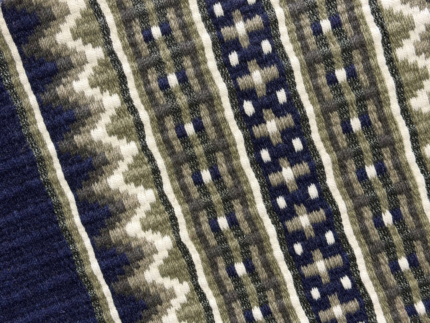 B583 Oversized Saddle Blanket Show Navy Blue, Matte Charcoal Metallic, Ash, Charcoal, White