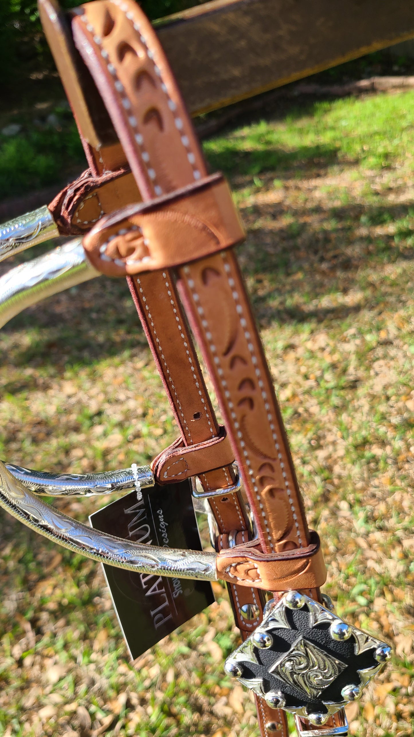 Show headstall light leather with 2 tone silver diamond style