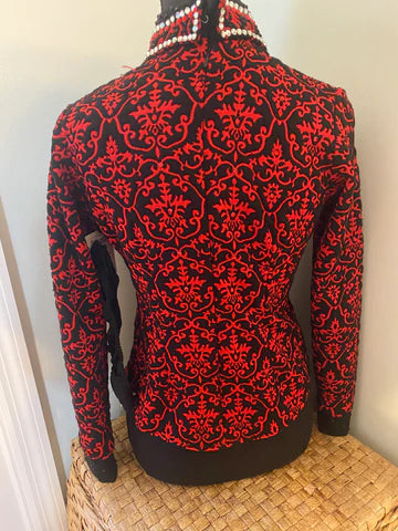 Size small day shirt back zip red and black printed design