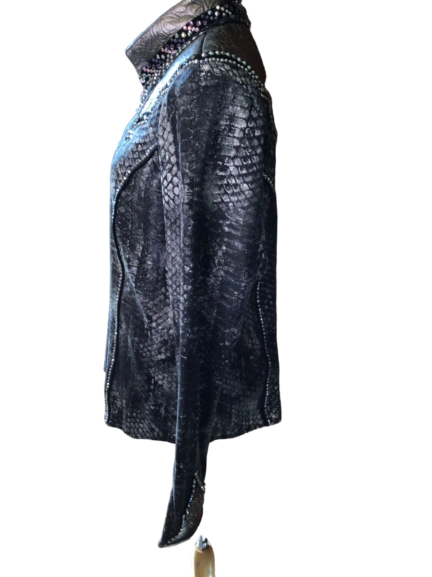 Size Large Snake Skin Lycra Day Shirt