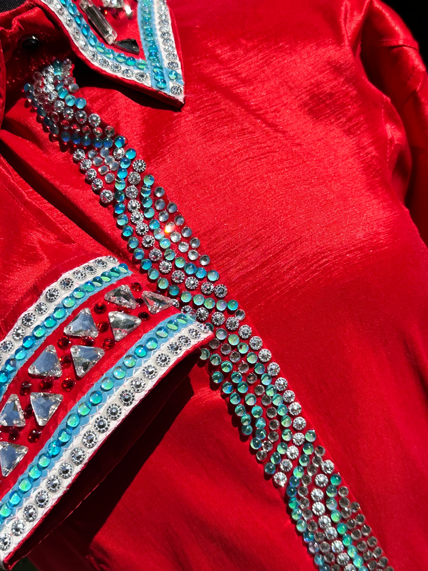 Size XXL Day Shirt hidden zipper stretch taffeta red and aqua Retro design