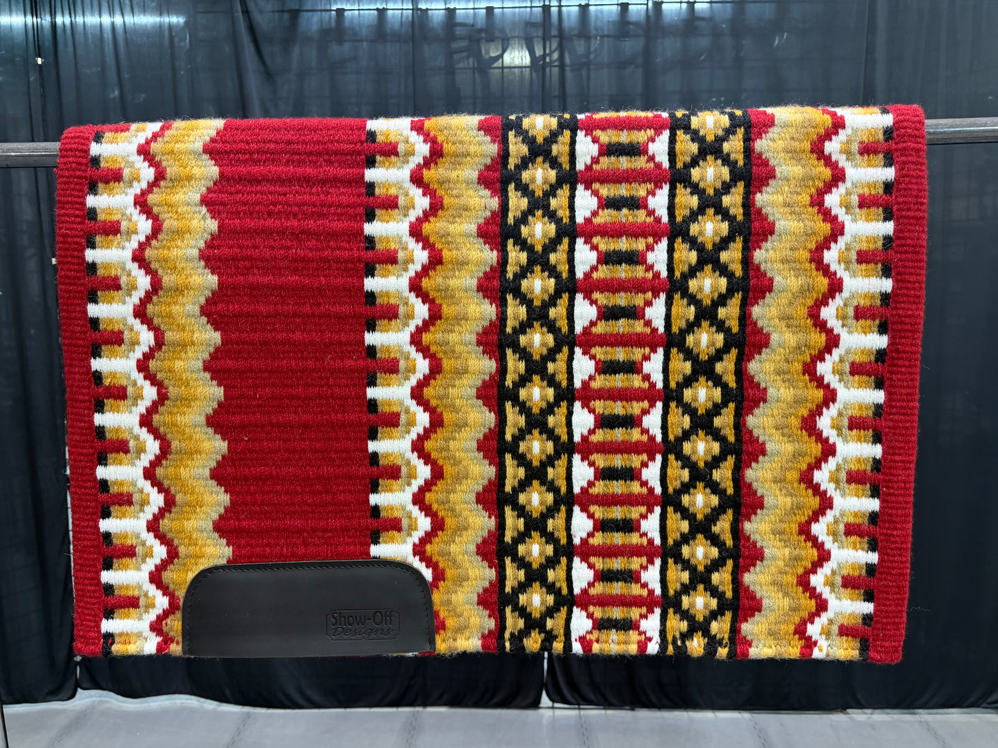 B586 Oversized Saddle Blanket Show Red, White, Gold, Raw Umber, Indian Tan, Black