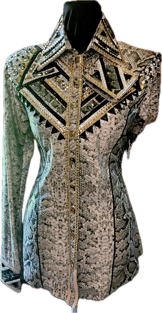 Size Large Animal Printed Lycra Day Shirt with Rose Gold and Silver Detail