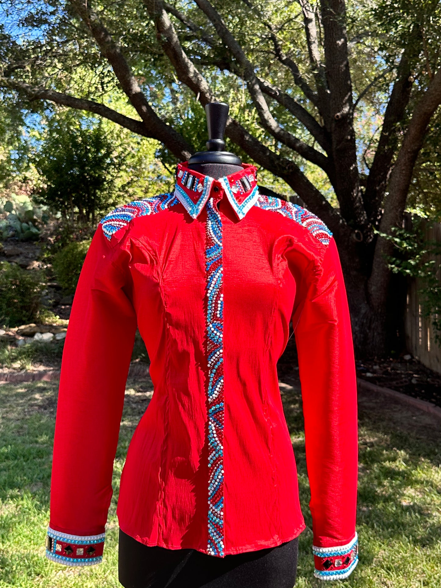 Extra Large day shirt red and blues hidden zipper stretch taffeta