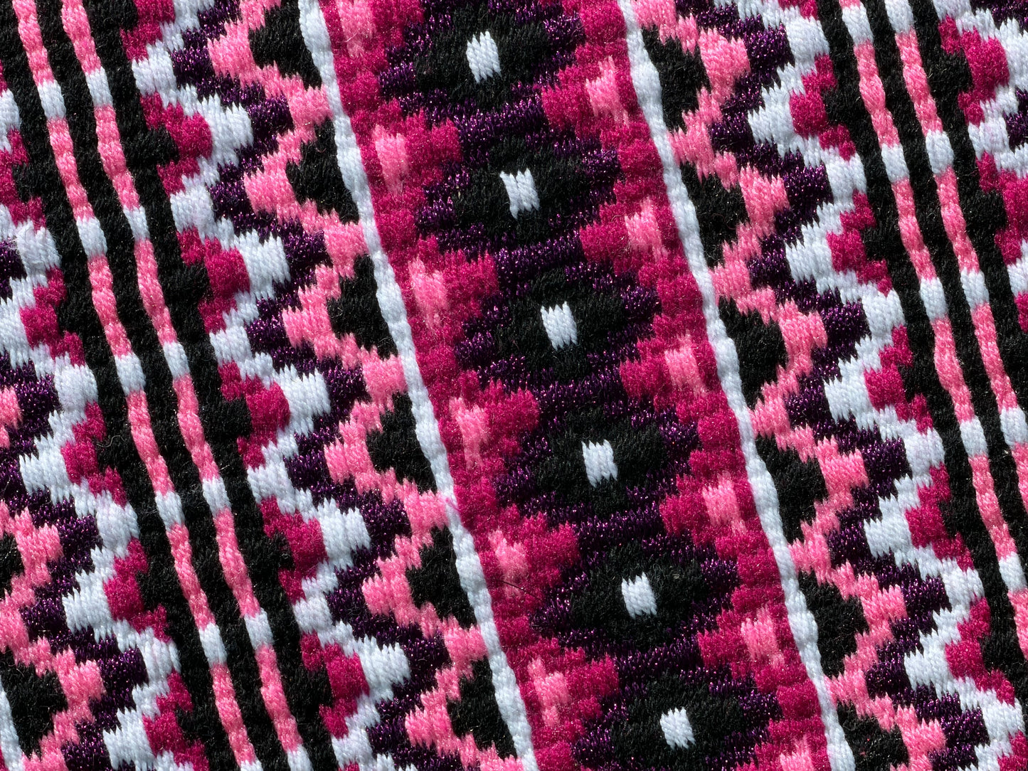 B528 Oversized Saddle Blanket Show Black, Fandango Pink, Sachet Pink, White, Matte Metallic Grape Juice