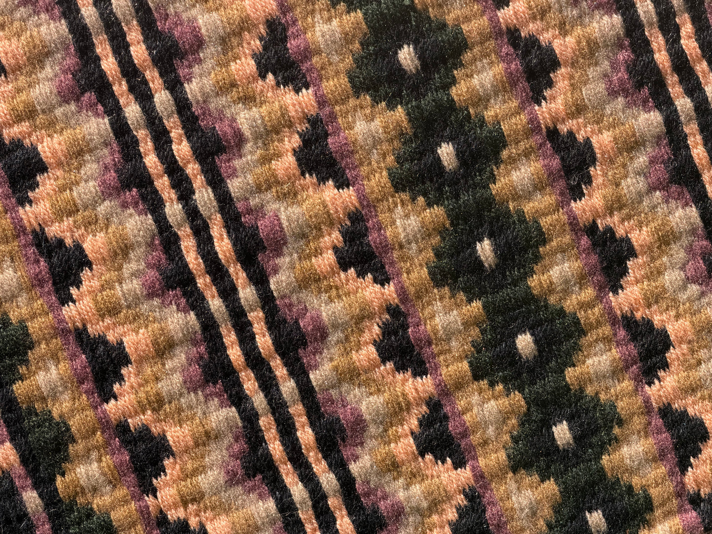 B532 Oversized Saddle Blanket Black, White, Burgundy, Hunter Green, Brown Gold