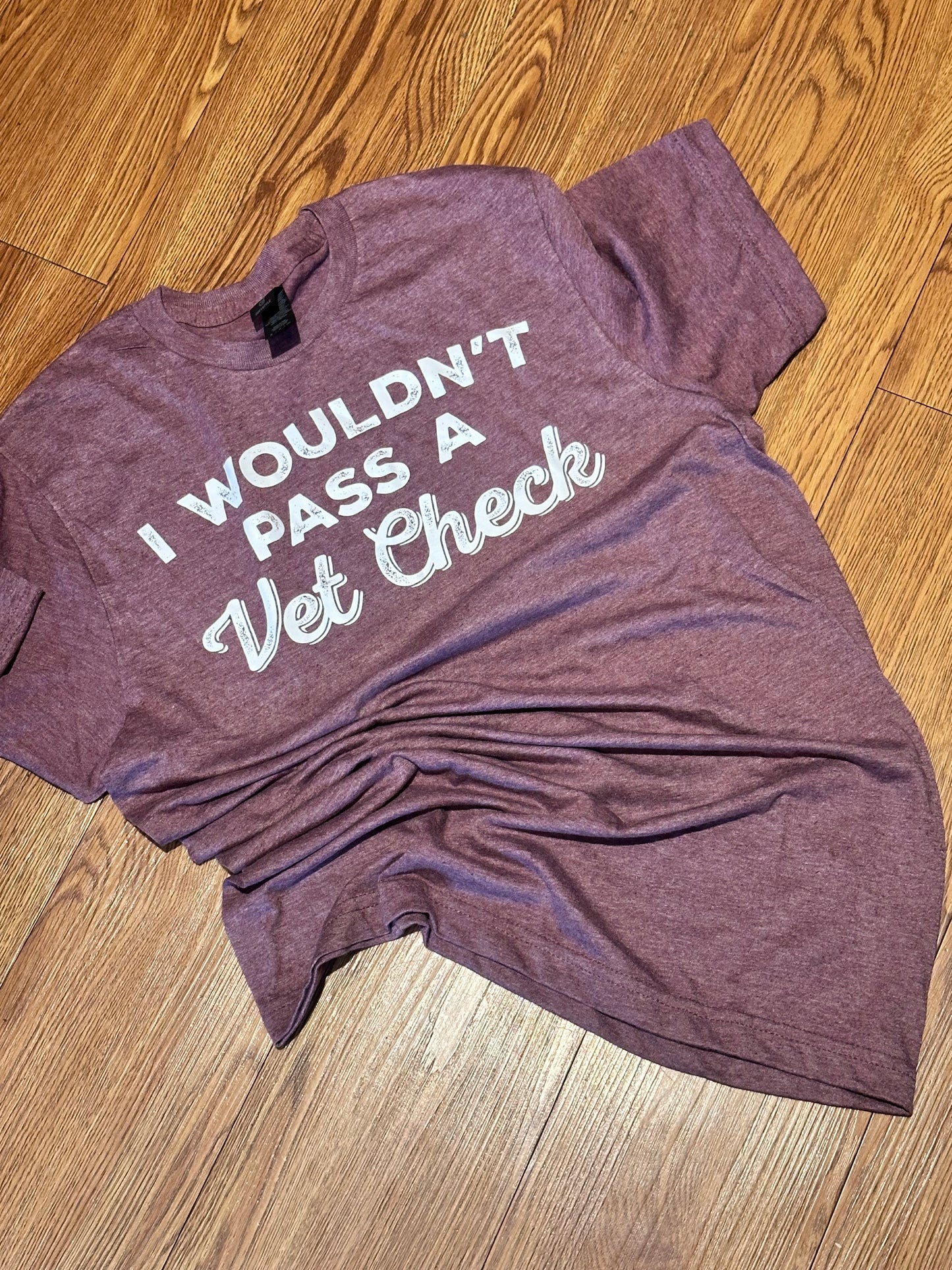 T-Shirt "Vet Check" SMALL in maroon heather