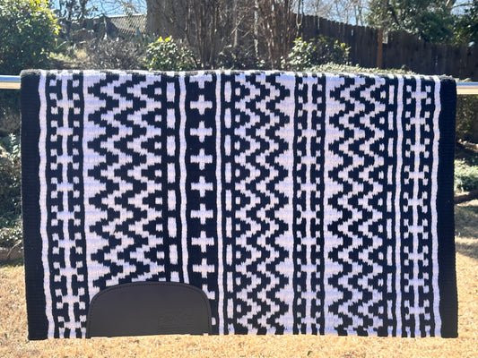 B145 Oversized Saddle Blanket black and white