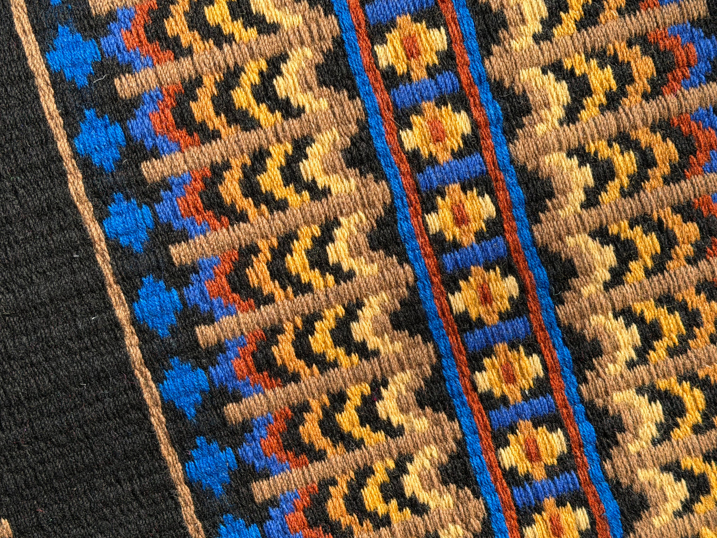 B473 Oversized Saddle Blanket Black, Raw Umber, Seductive Honey, Indian Tan, Rust, Bright Royal Blue, Royal Blue