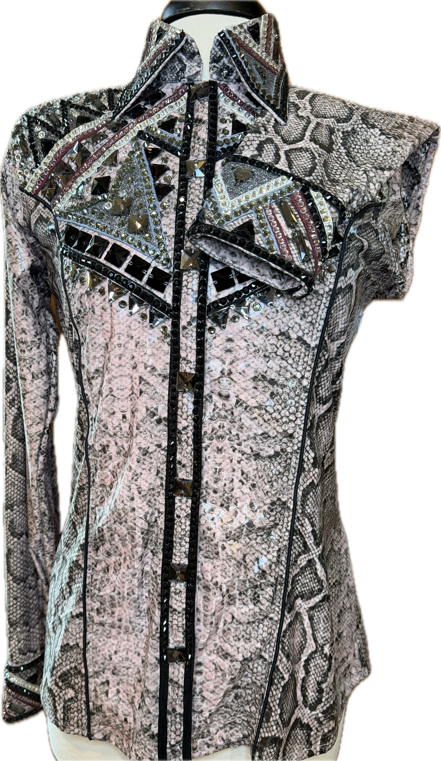 Size medium day shirt pink and grey snack skin with GORGEOUS burgundy and clear accents