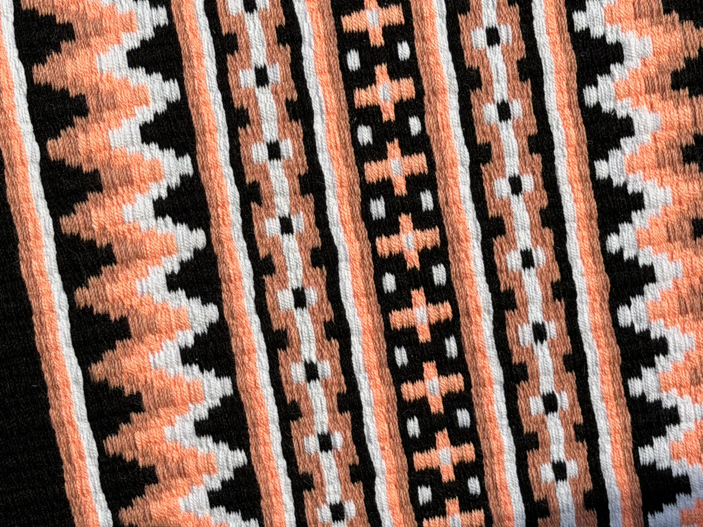 B463 Oversized Saddle Blanket Black, Peach, White, Dark Peach