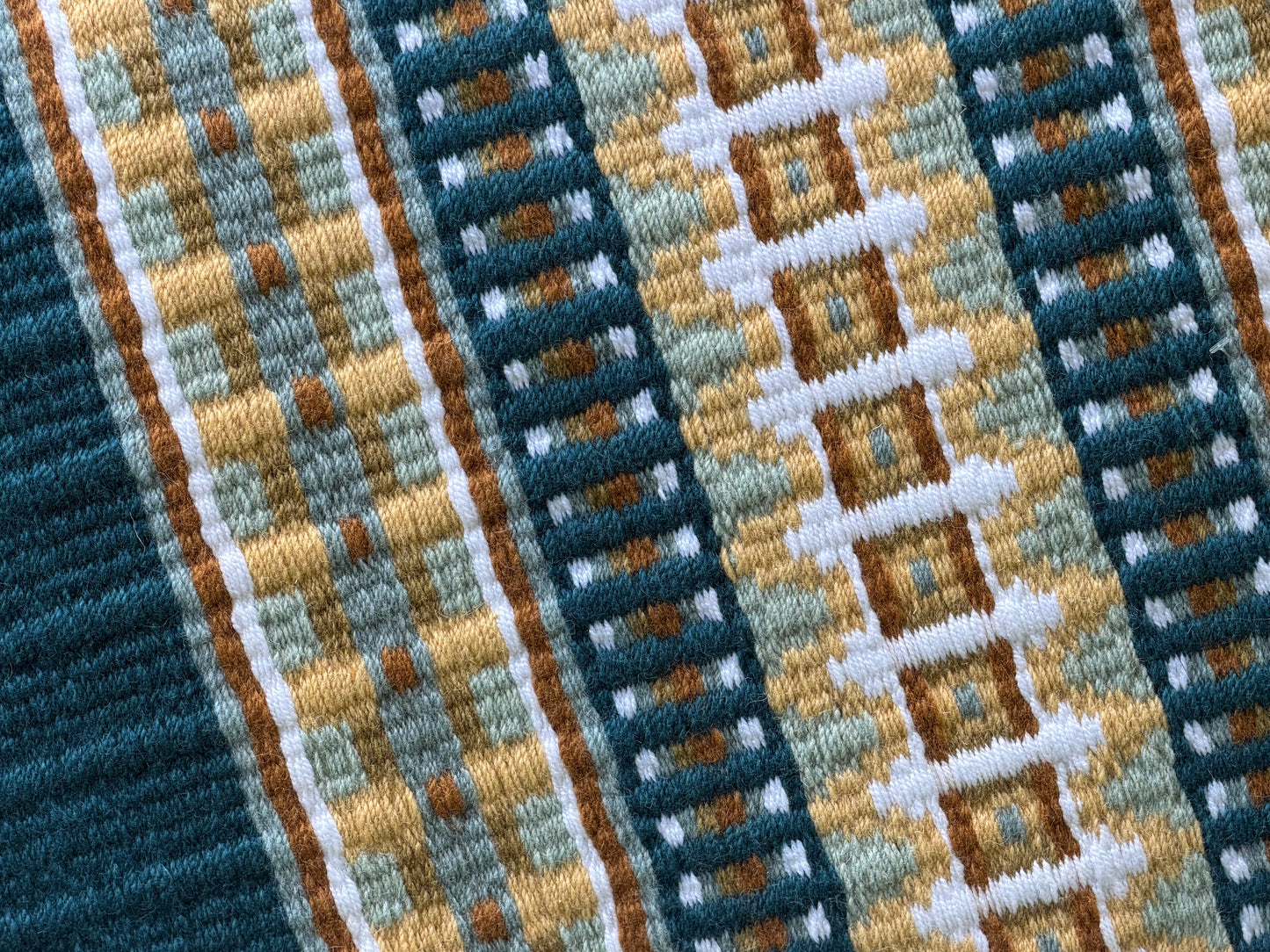 B571 Oversized Saddle Blanket Ocean Blue, Indian Tan, Sheep Skin, White, Light Mint, White