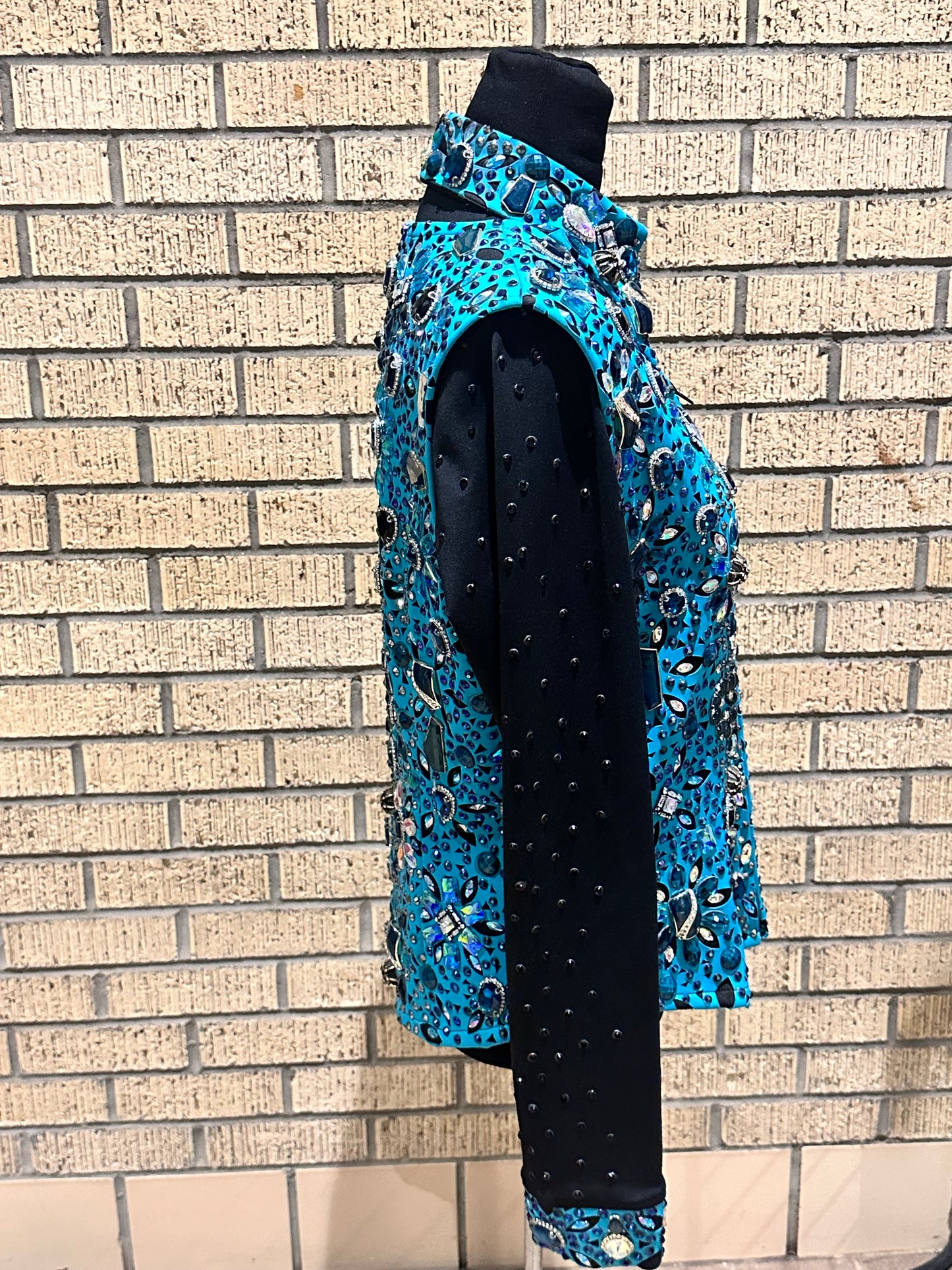 Size LARGE black and turquoise vest set with turquoise, black and silver designs