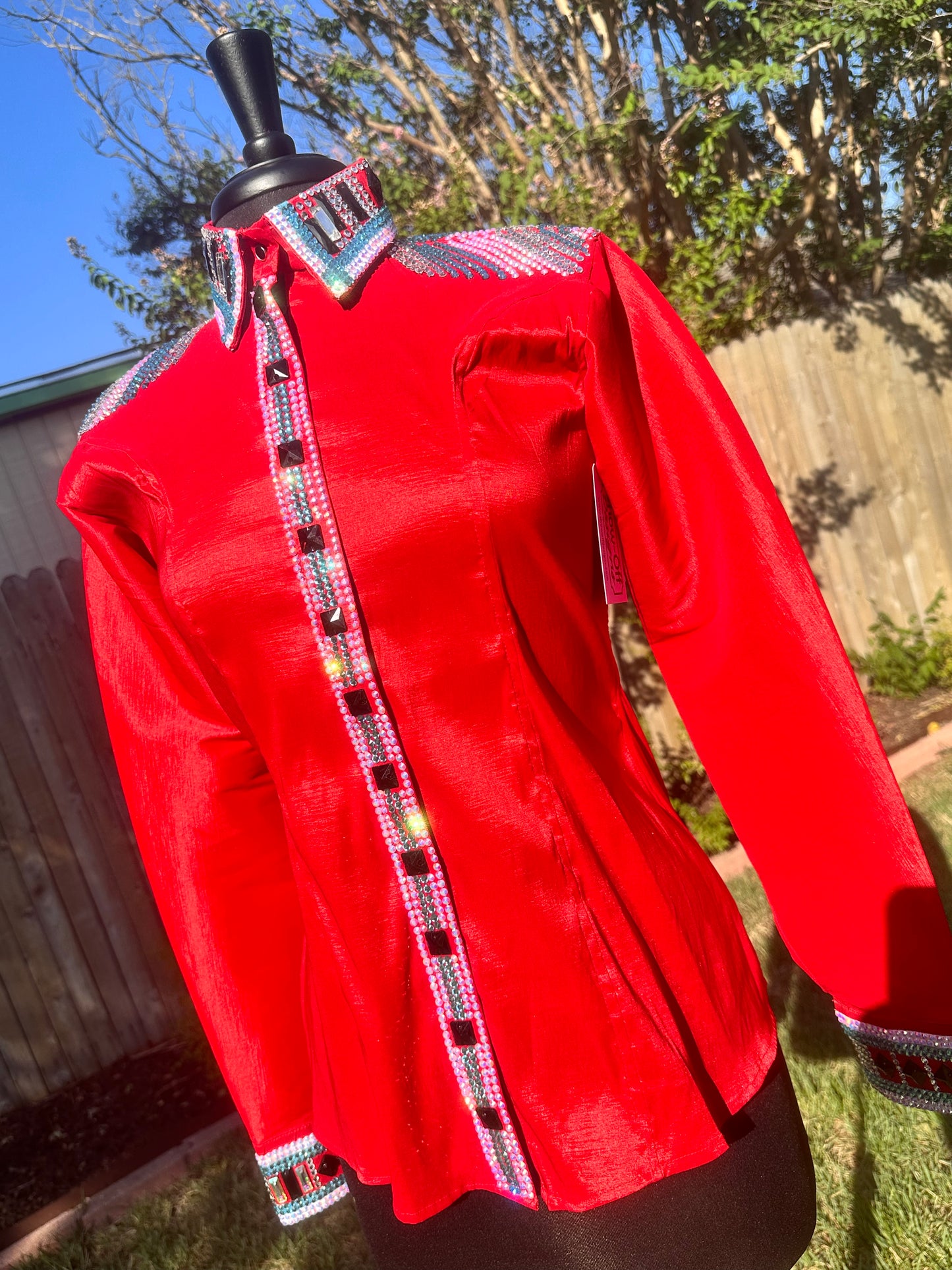 Size medium day shirt stretch taffeta hidden zipper red and aqua