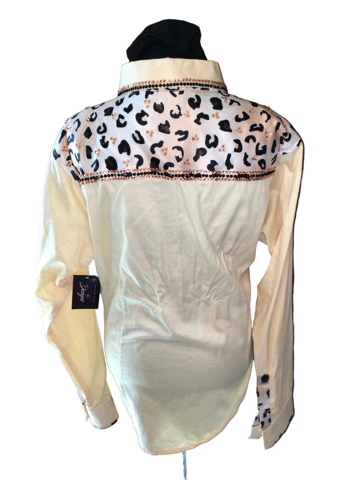 XL Cream Cotton Day Shirt. Button Front with Animal Print
