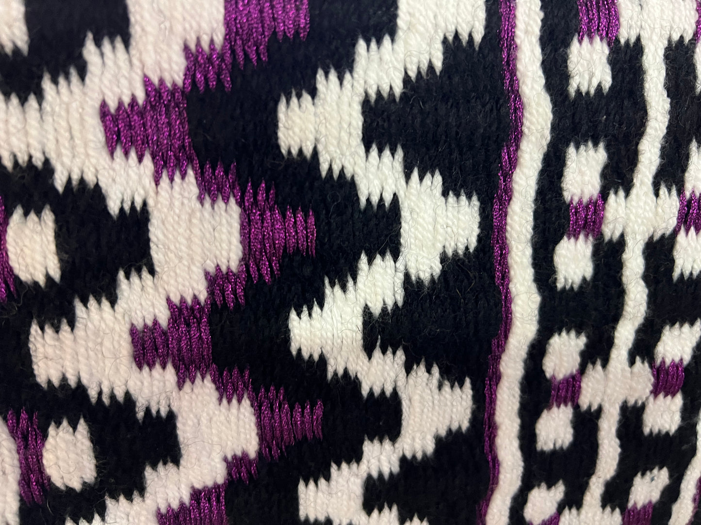 87. Oversized blanket black, white metallic purple