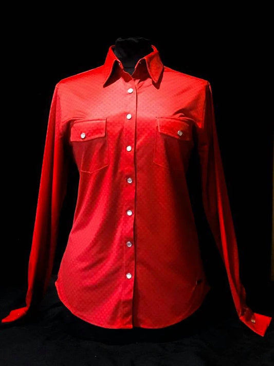 Cowboy Couture Ladie's snap shirt. Show Red carbon fiber print