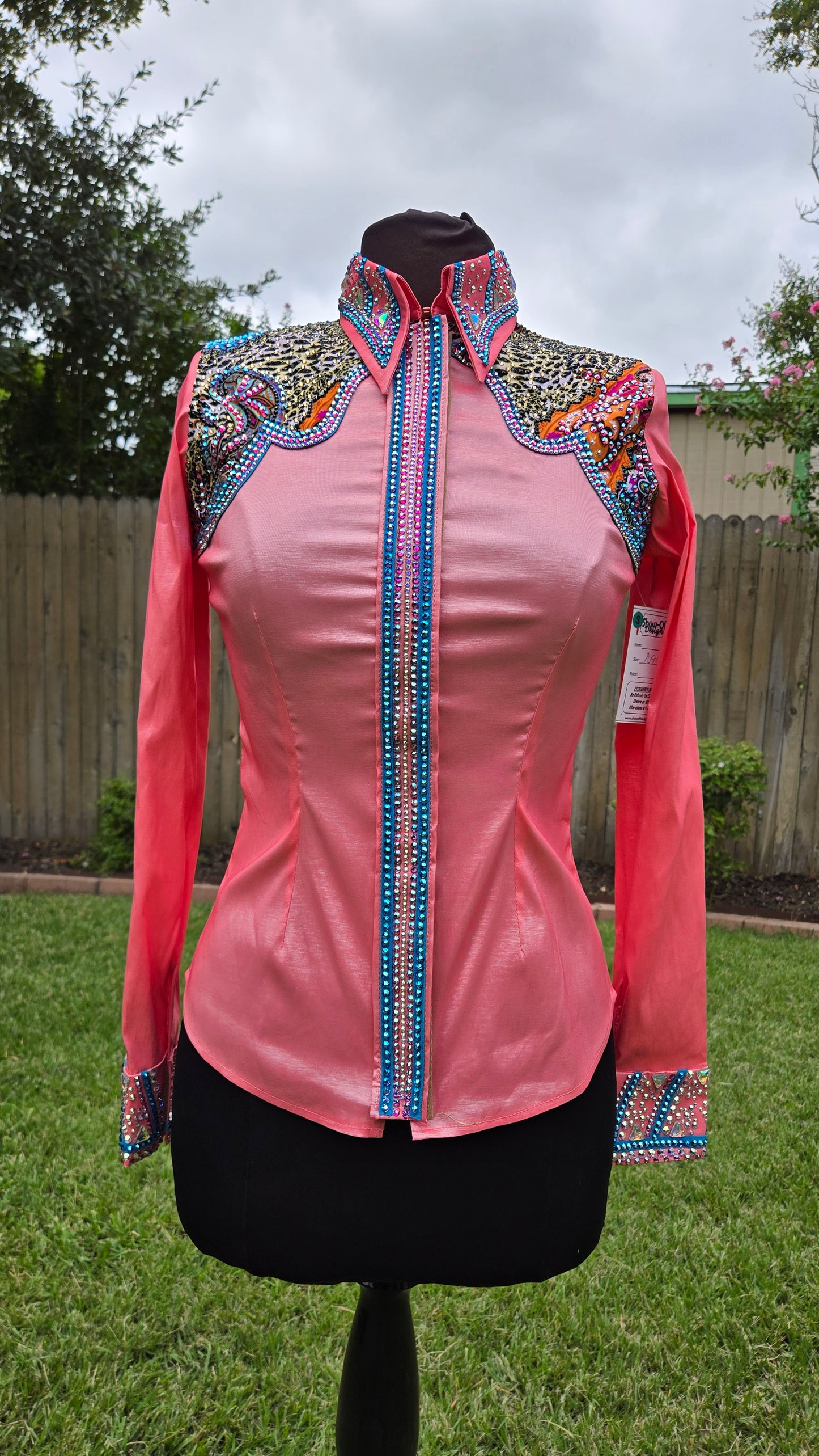 Small Sweet Pink Retro Stretch Taffeta Day Shirt with turquoise