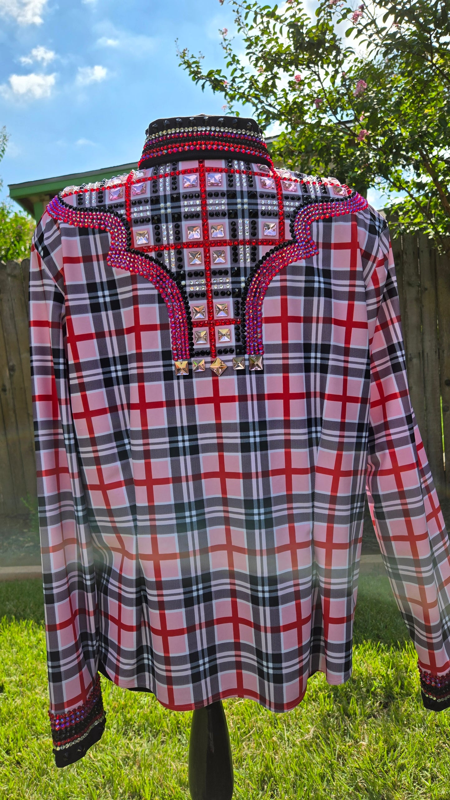 XXL Pink Plaid Stretch Lycra Day Shirt with red and black