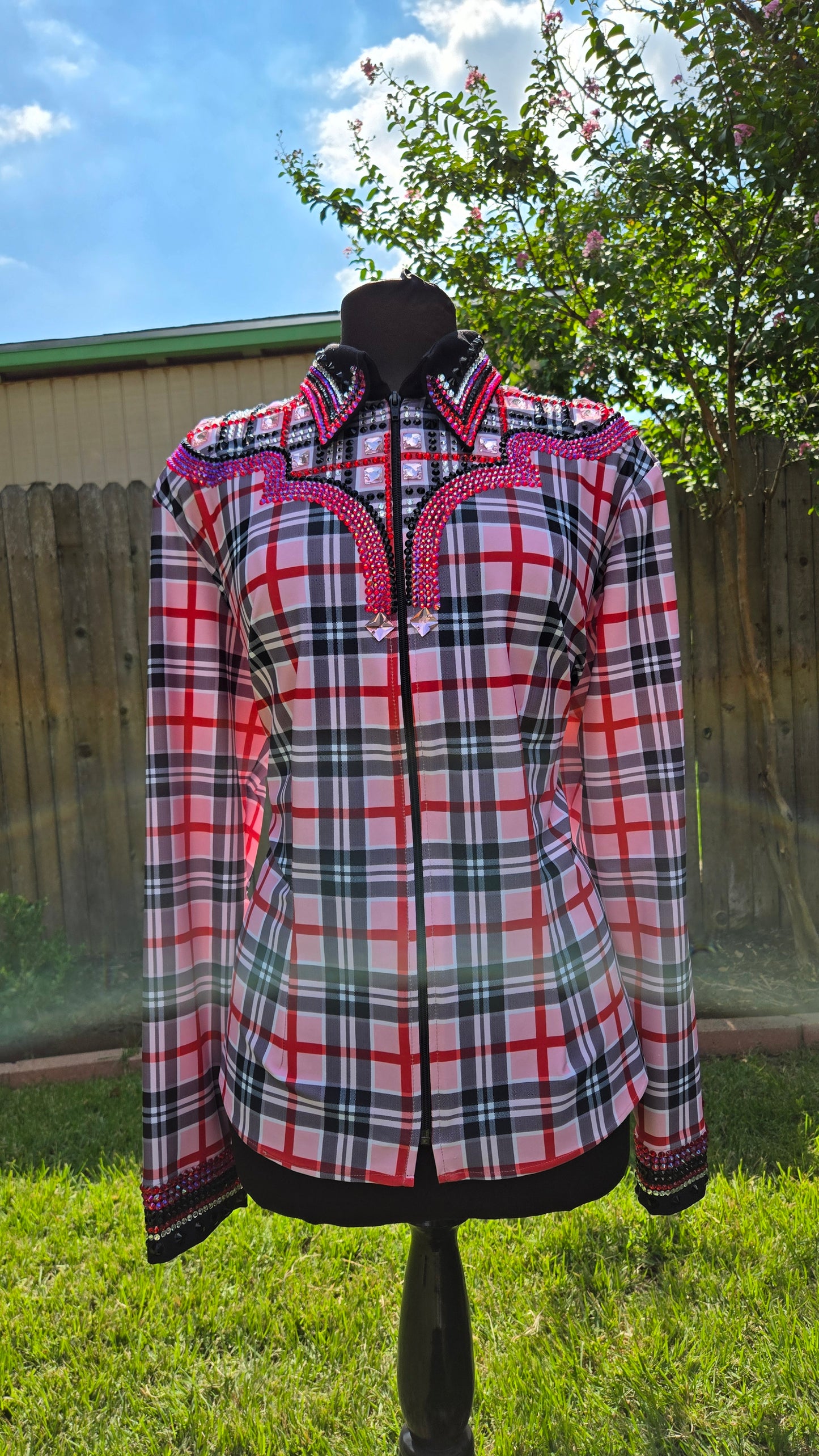 XXL Pink Plaid Stretch Lycra Day Shirt with red and black